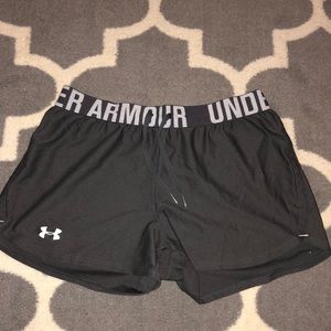 Under Armour Loose Shorts